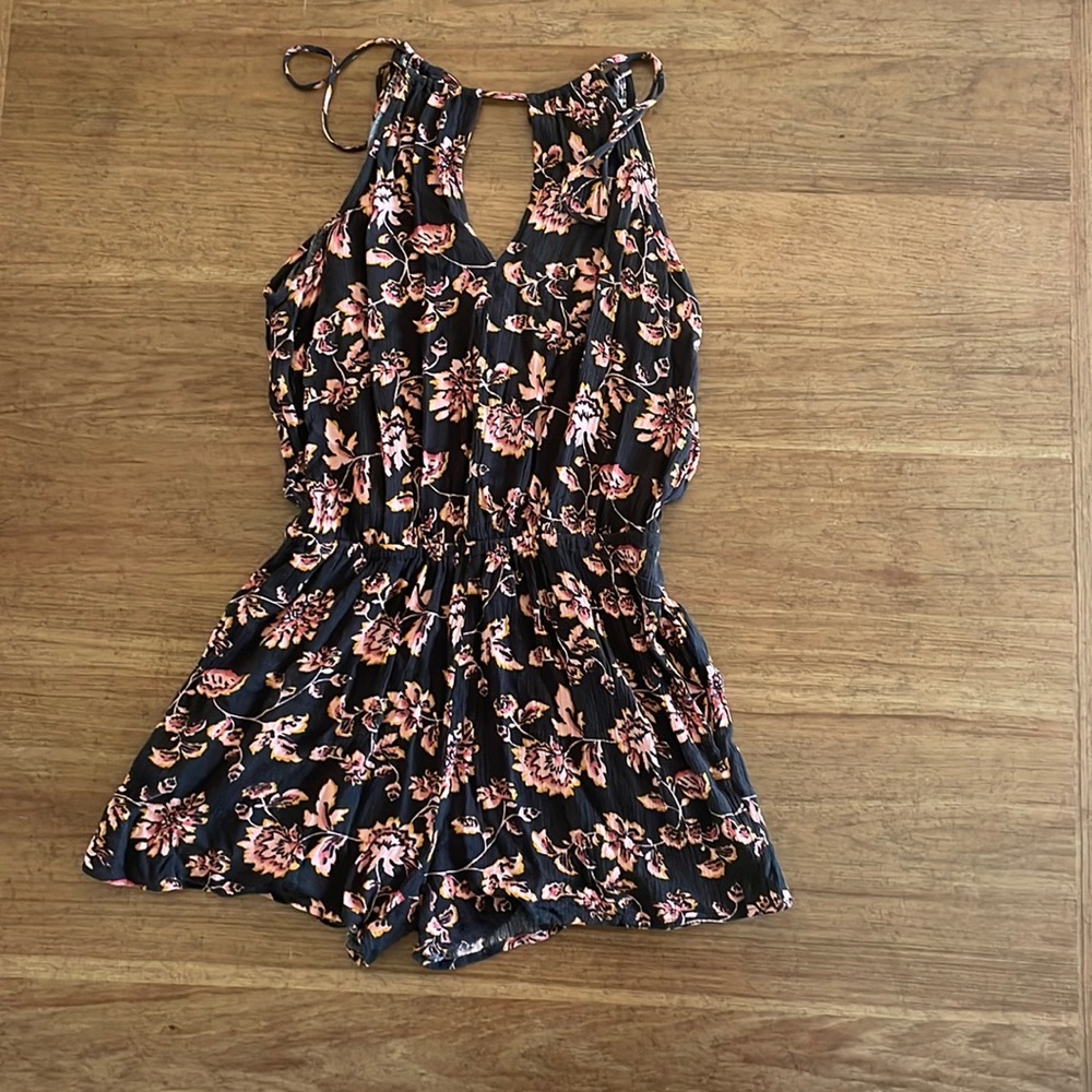 Aeropostale size small floral romper